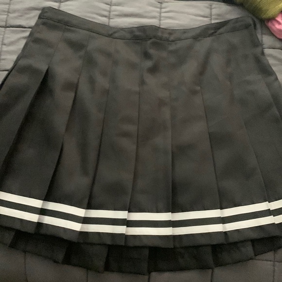 Delia’s Pleated Skirt - Picture 2 of 4